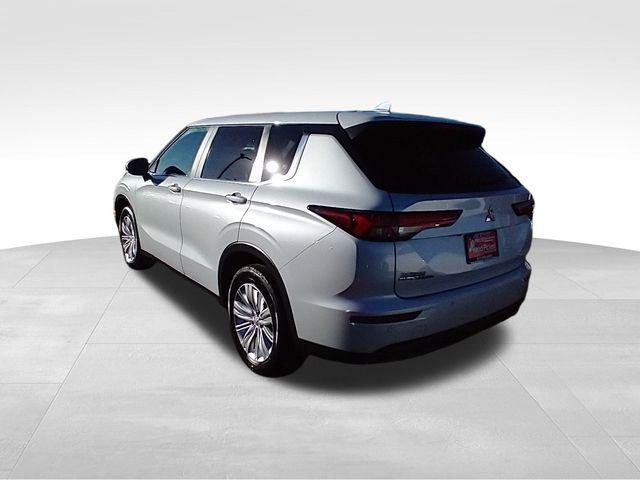 used 2023 Mitsubishi Outlander car, priced at $24,990