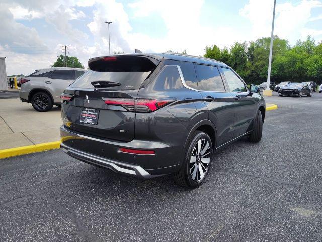 new 2025 Mitsubishi Outlander car, priced at $43,155