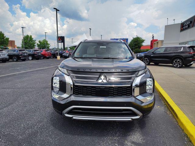 new 2025 Mitsubishi Outlander car, priced at $43,155