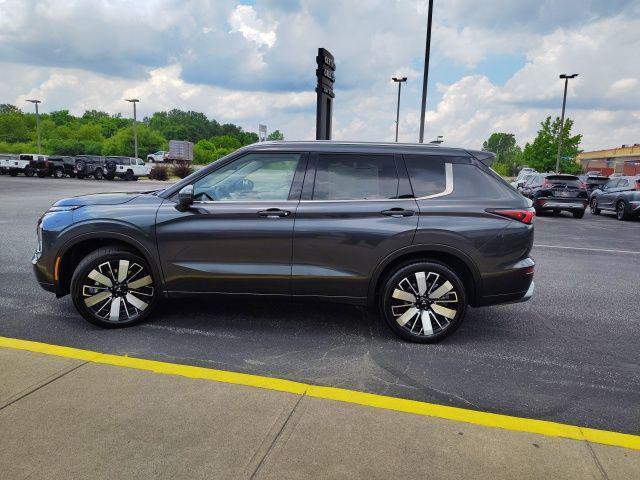 new 2025 Mitsubishi Outlander car, priced at $43,155