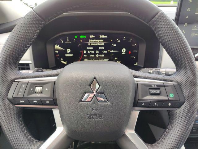 new 2025 Mitsubishi Outlander car, priced at $43,155
