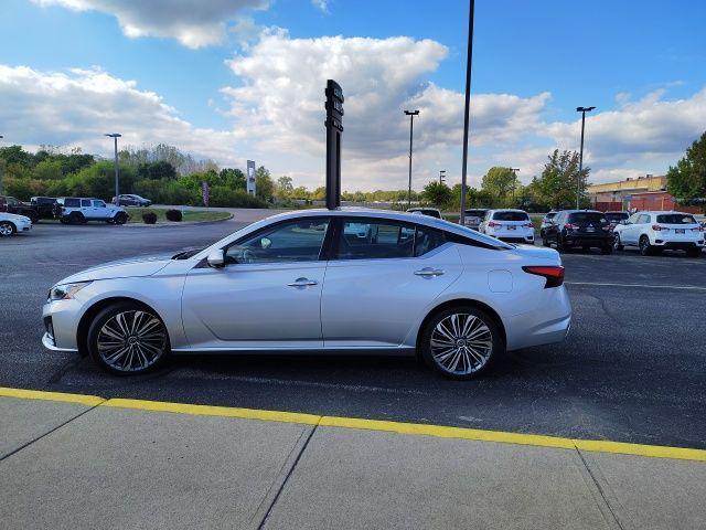 used 2023 Nissan Altima car, priced at $23,491