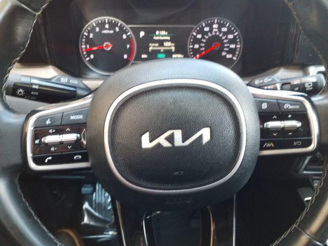 used 2022 Kia Sorento car, priced at $27,999