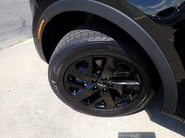 used 2022 Kia Sorento car, priced at $27,999