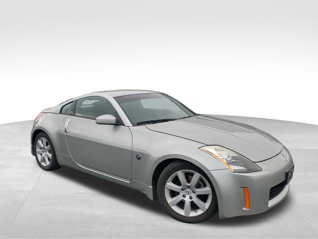 used 2005 Nissan 350Z car, priced at $13,694