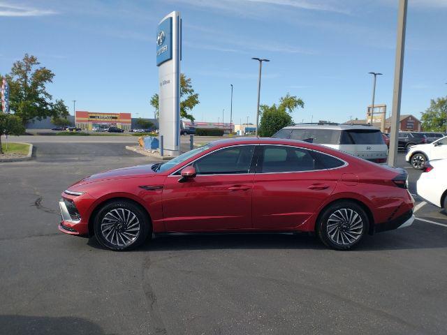 new 2024 Hyundai Sonata Hybrid car, priced at $31,746