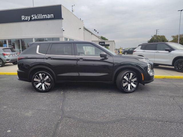 new 2025 Mitsubishi Outlander car, priced at $38,615