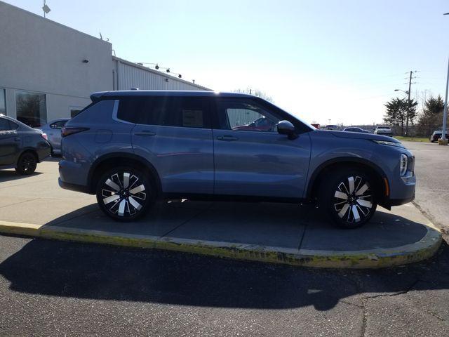 new 2025 Mitsubishi Outlander car, priced at $37,215