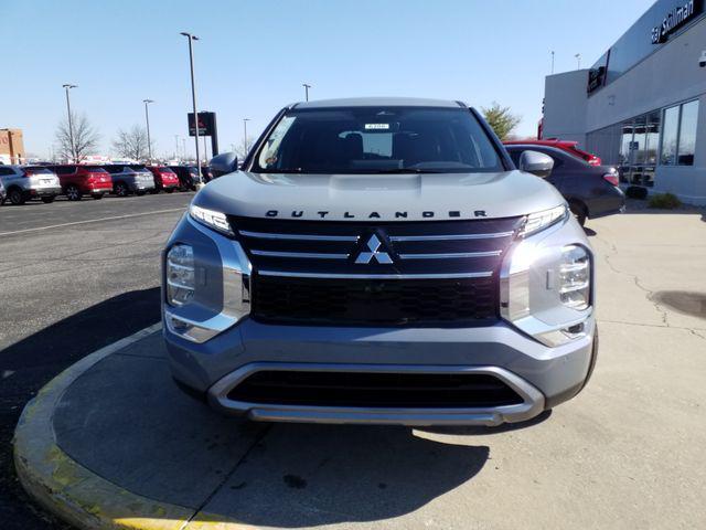 new 2025 Mitsubishi Outlander car, priced at $37,215