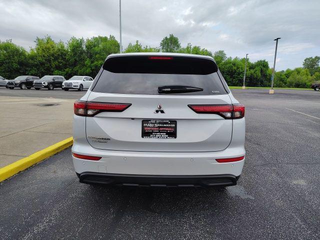 used 2022 Mitsubishi Outlander car, priced at $20,990
