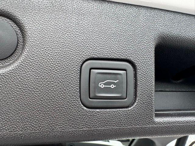 used 2024 Chevrolet Equinox car, priced at $28,990