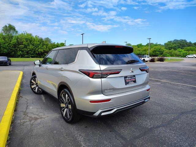new 2025 Mitsubishi Outlander car, priced at $36,135