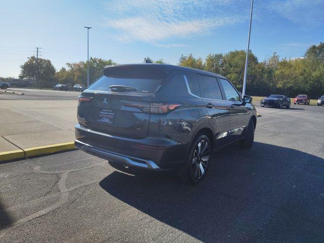 new 2025 Mitsubishi Outlander car, priced at $38,200