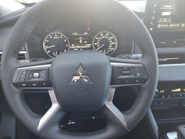 new 2025 Mitsubishi Outlander car, priced at $38,200