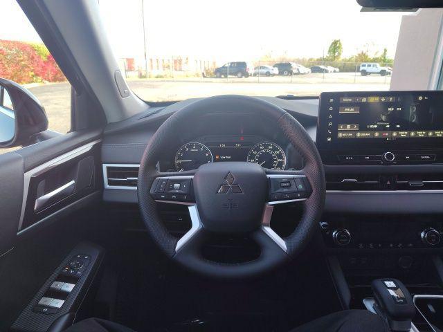 new 2025 Mitsubishi Outlander car, priced at $36,110