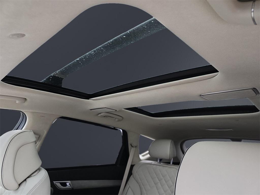 new 2025 Genesis GV80 car, priced at $82,689