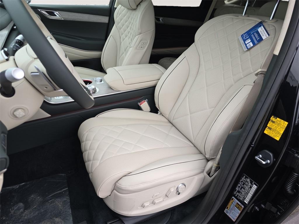 new 2025 Genesis GV80 car, priced at $82,689