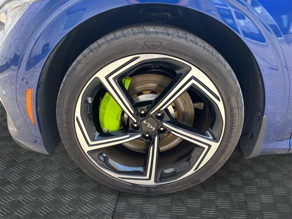 used 2023 Kia EV6 car, priced at $29,977