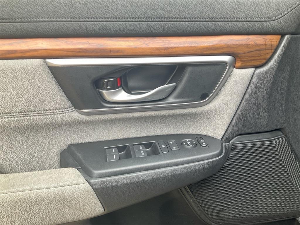 used 2021 Honda CR-V car, priced at $25,333