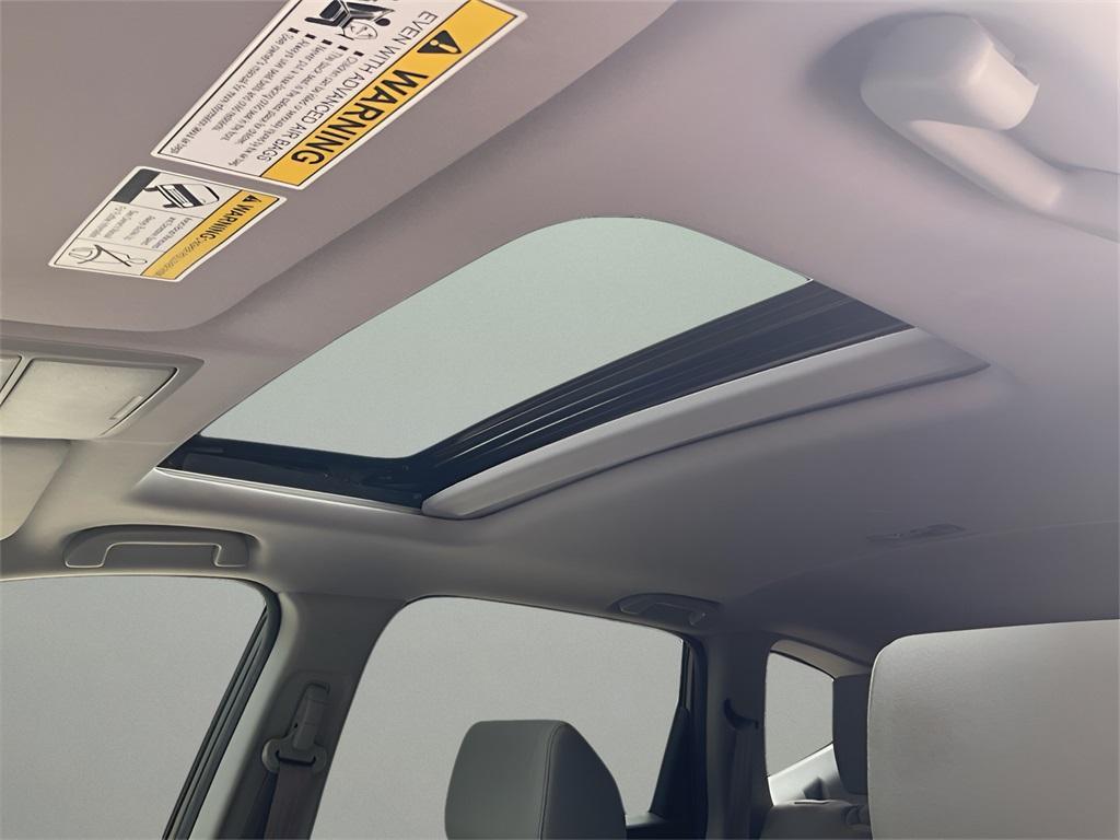 used 2021 Honda CR-V car, priced at $24,277