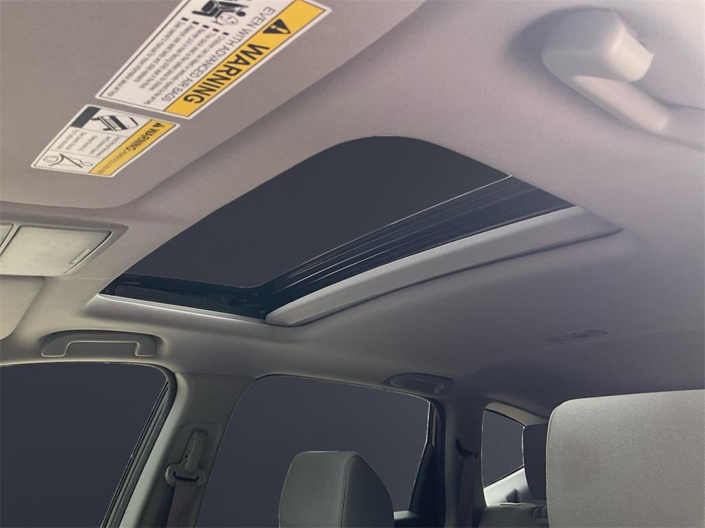 used 2021 Honda CR-V car, priced at $25,333