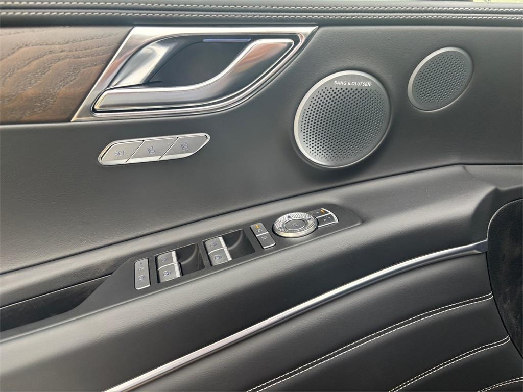 new 2025 Genesis GV80 car, priced at $82,824
