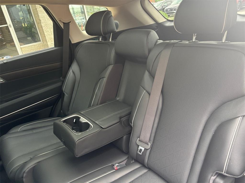 new 2025 Genesis GV80 car, priced at $74,115