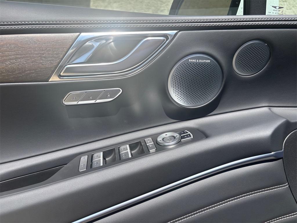 new 2025 Genesis GV80 car, priced at $73,914