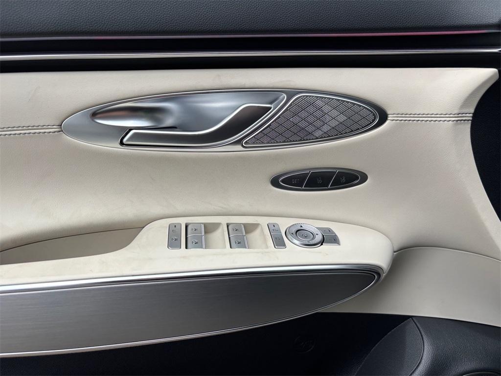 new 2026 Genesis GV70 car