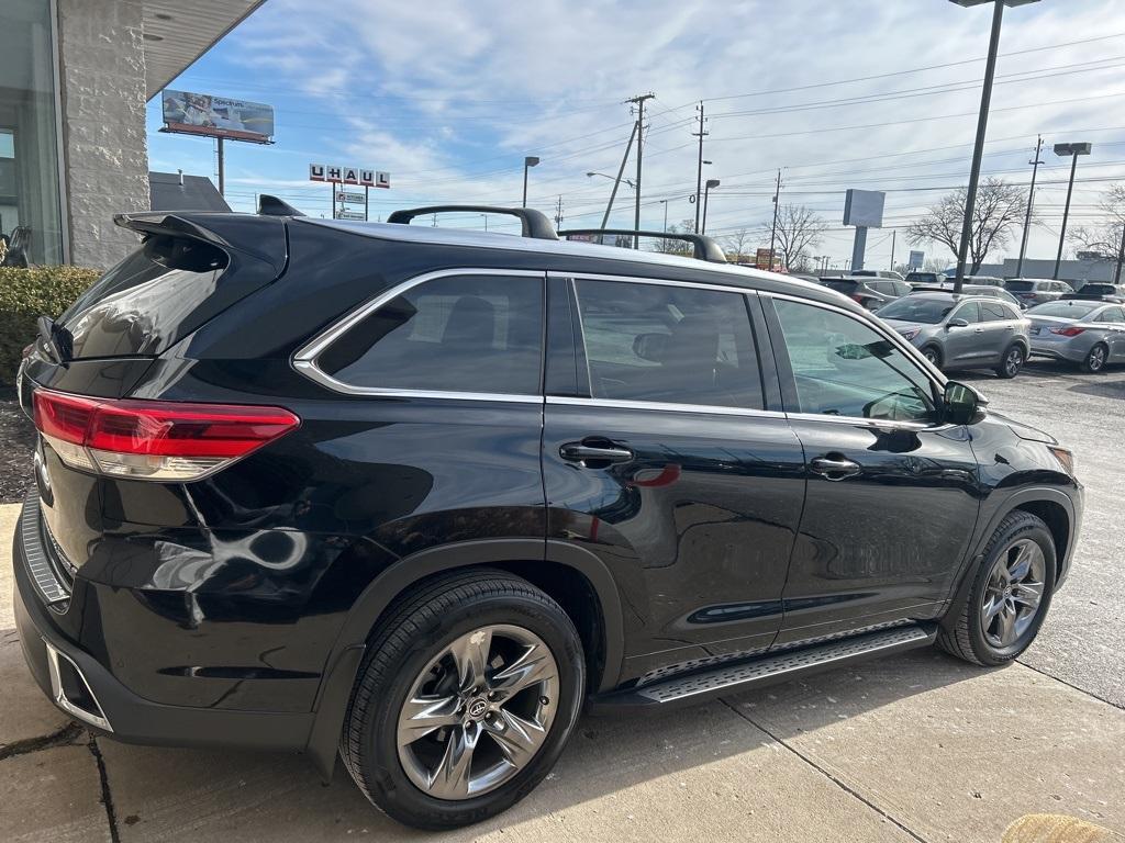 used 2019 Toyota Highlander car