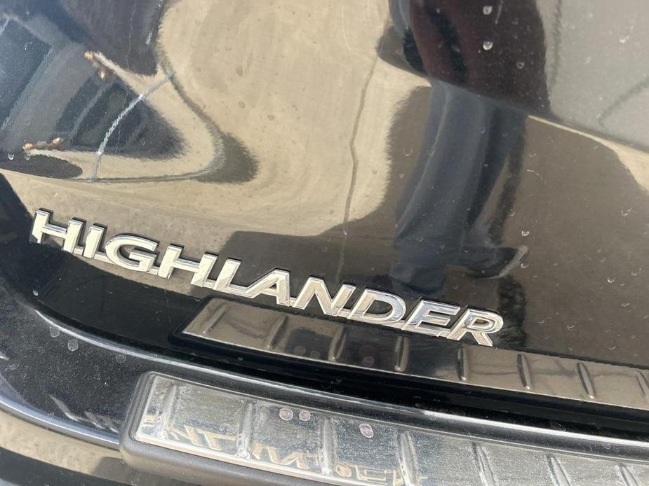 used 2019 Toyota Highlander car