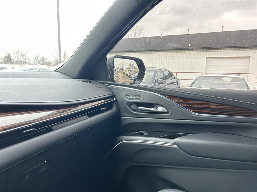 used 2023 Cadillac Escalade ESV car, priced at $69,577