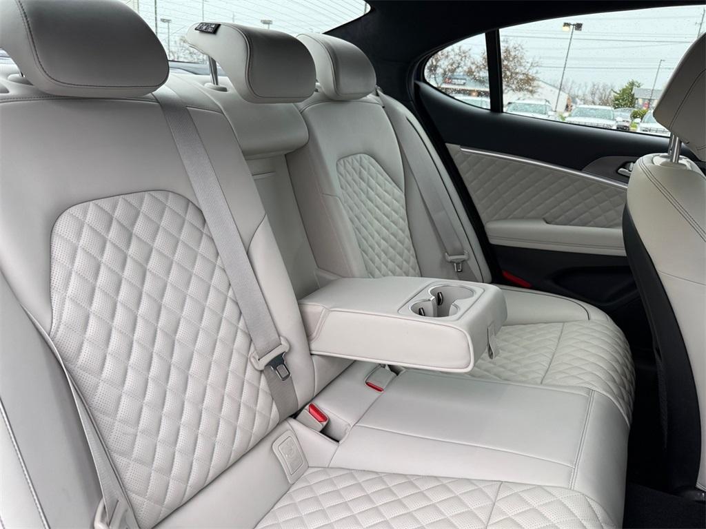new 2025 Genesis G70 car, priced at $59,195