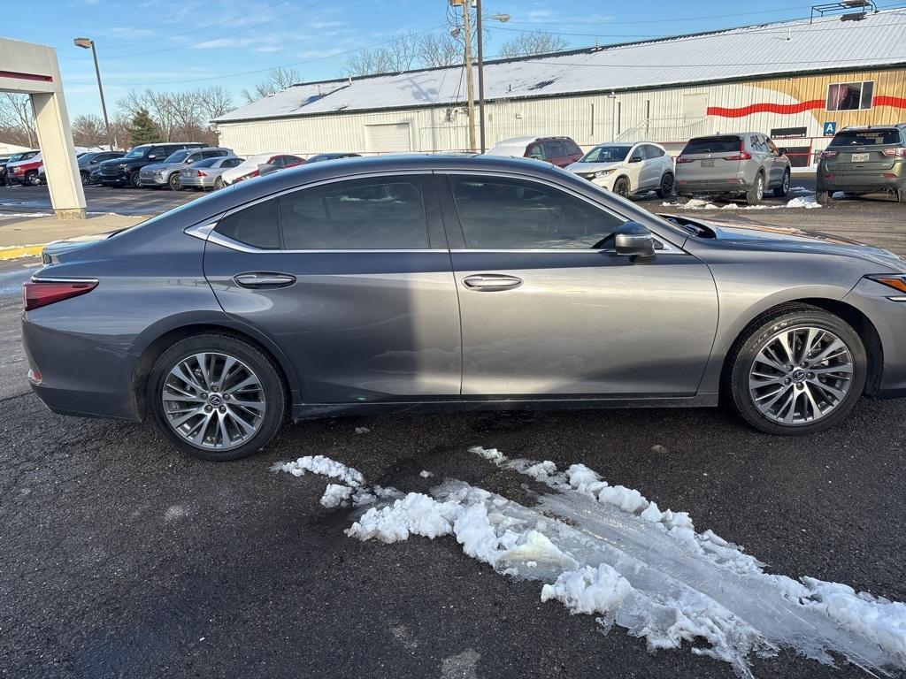 used 2019 Lexus ES 350 car, priced at $28,233