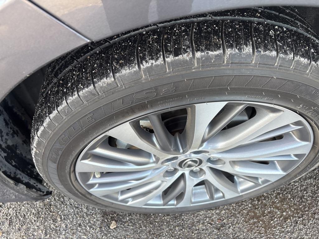 used 2019 Lexus ES 350 car, priced at $28,233