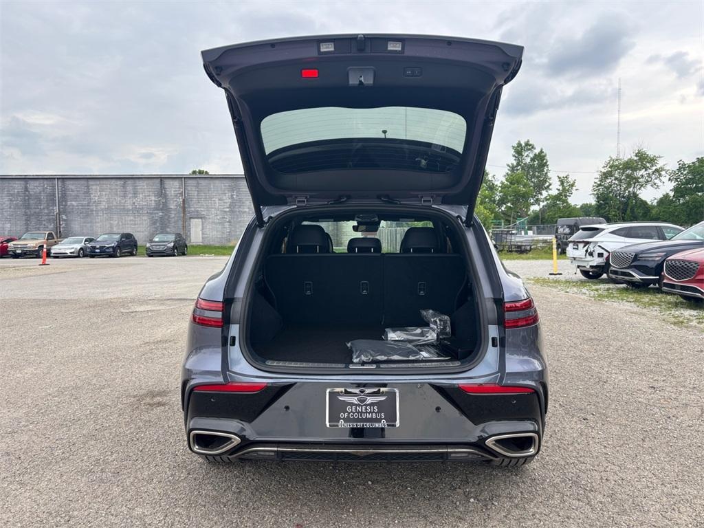 new 2026 Genesis GV70 car