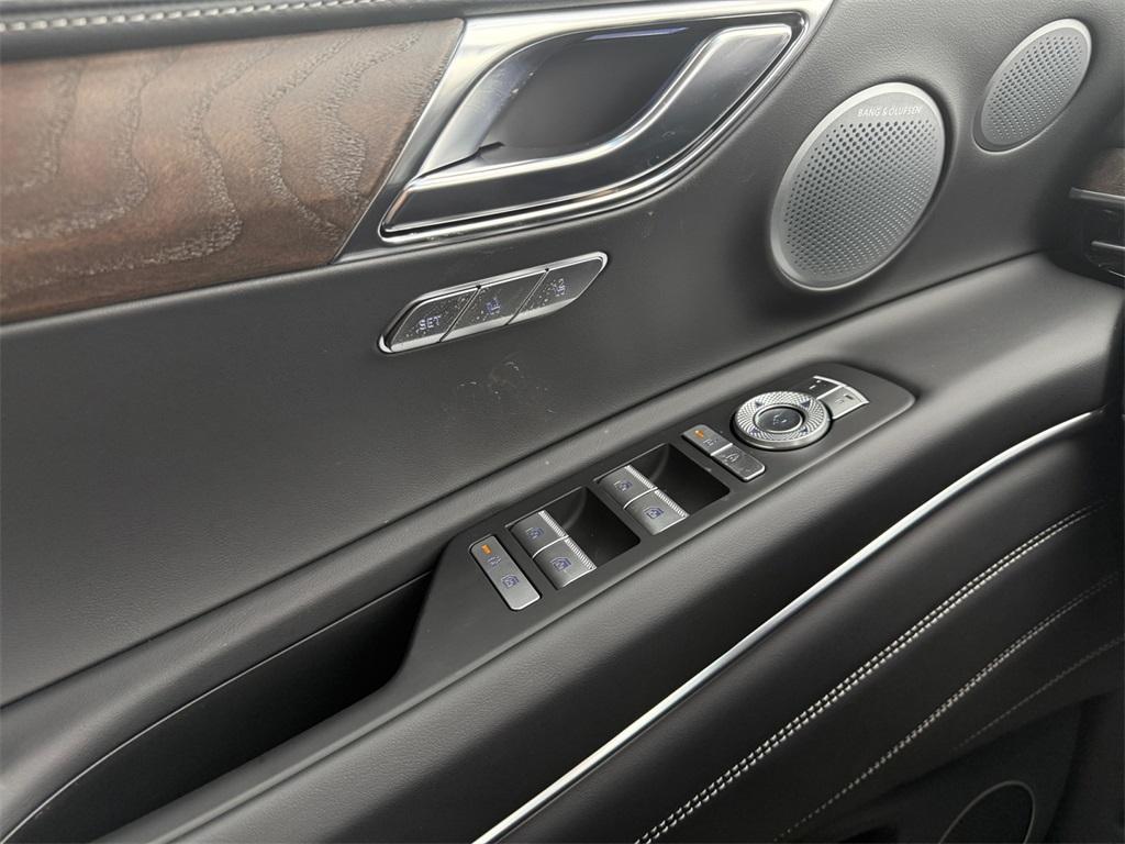 new 2025 Genesis GV80 car, priced at $73,245