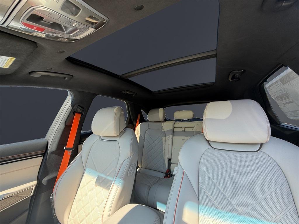 new 2025 Genesis G70 car, priced at $55,539
