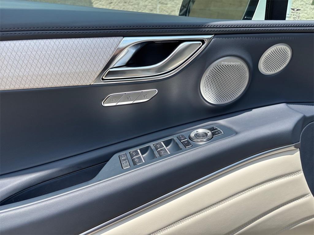 new 2025 Genesis GV80 car, priced at $82,470