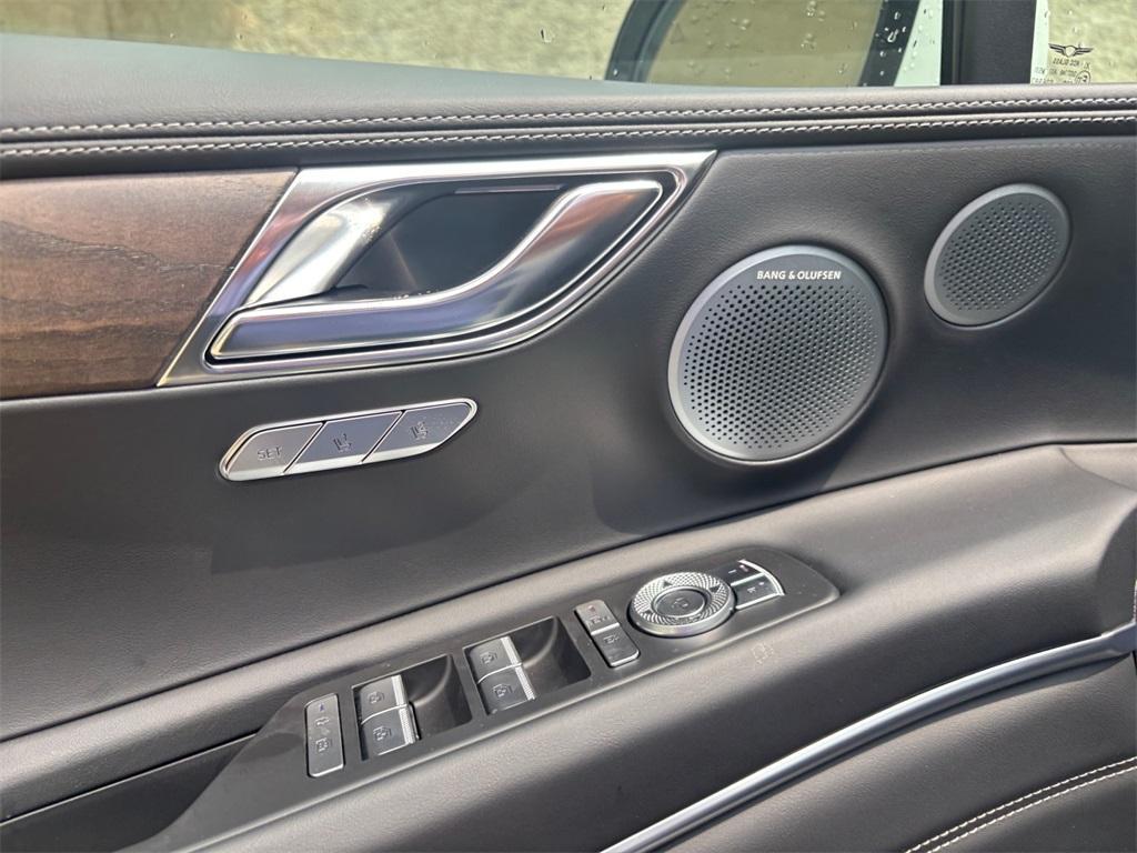 new 2025 Genesis GV80 car, priced at $82,600