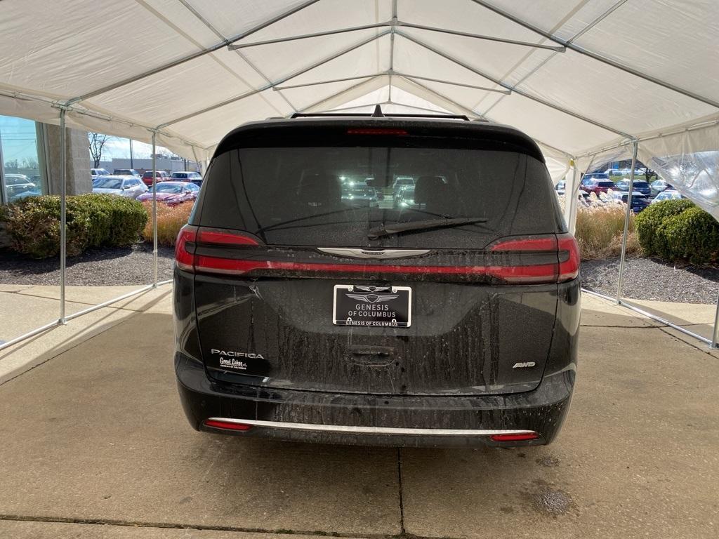 used 2021 Chrysler Pacifica car, priced at $28,822