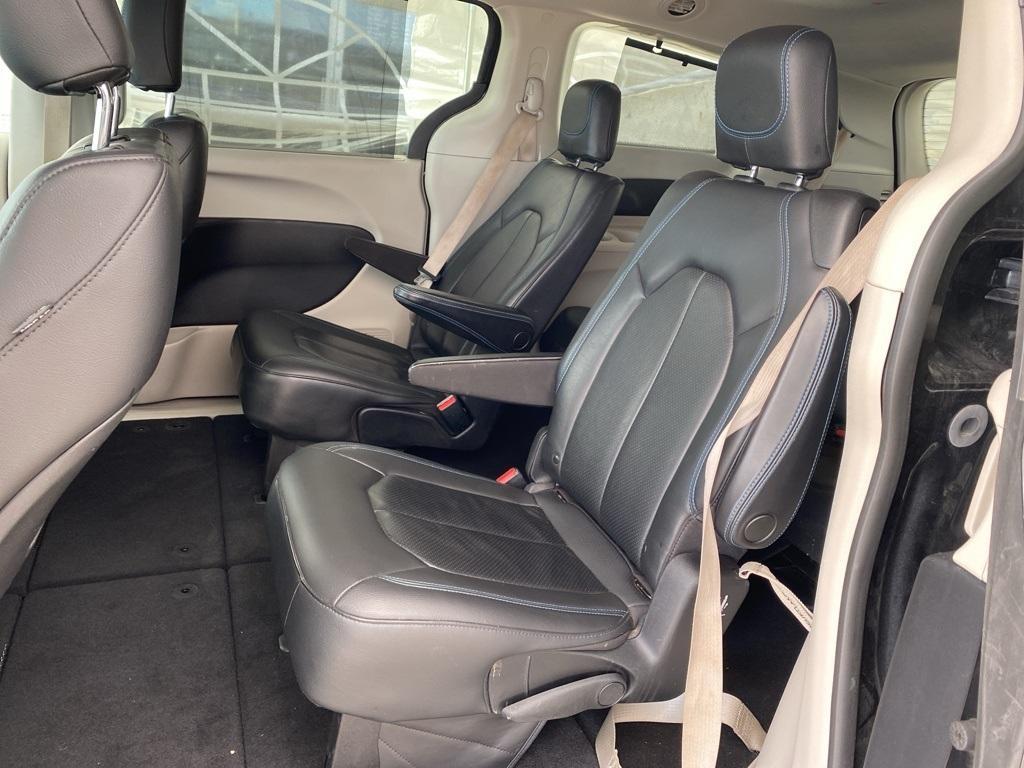 used 2021 Chrysler Pacifica car, priced at $28,822