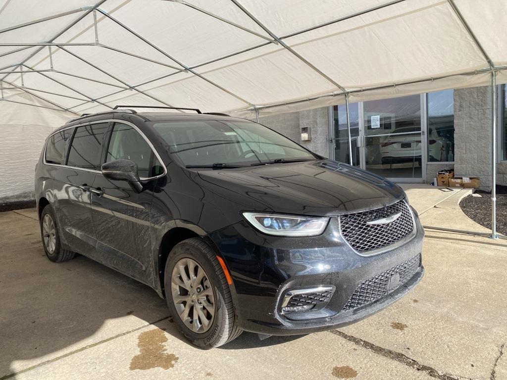 used 2021 Chrysler Pacifica car, priced at $28,822