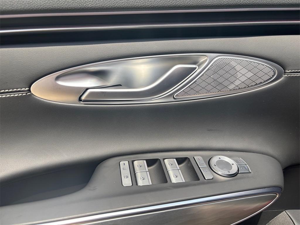 new 2026 Genesis Electrified GV70 car