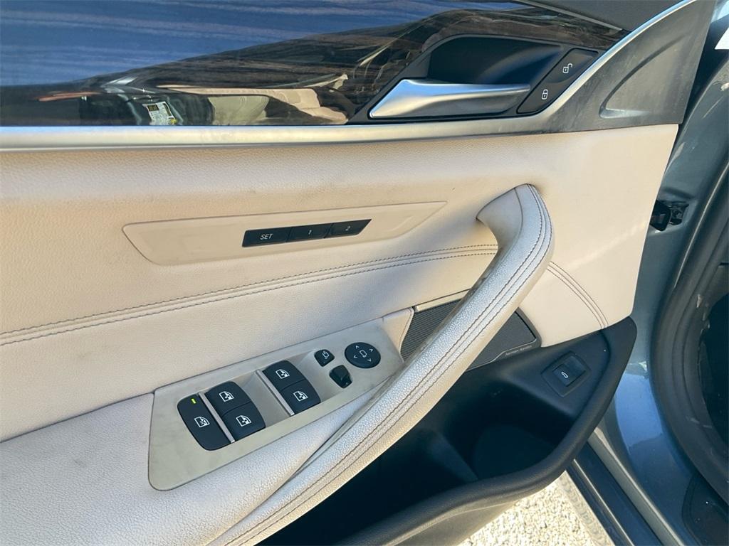 used 2022 BMW 530 car, priced at $32,877