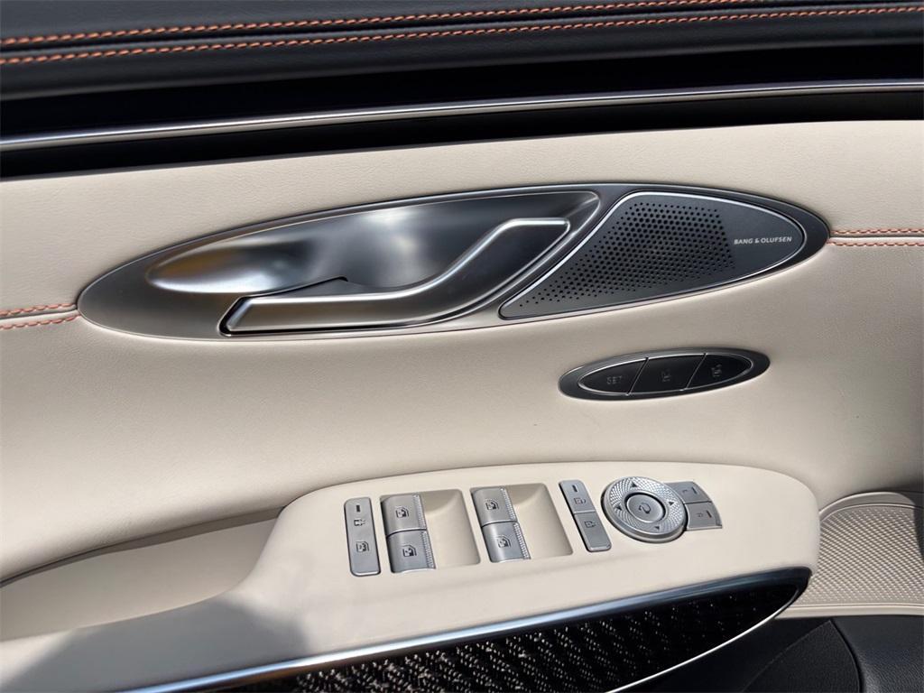 new 2026 Genesis GV70 car