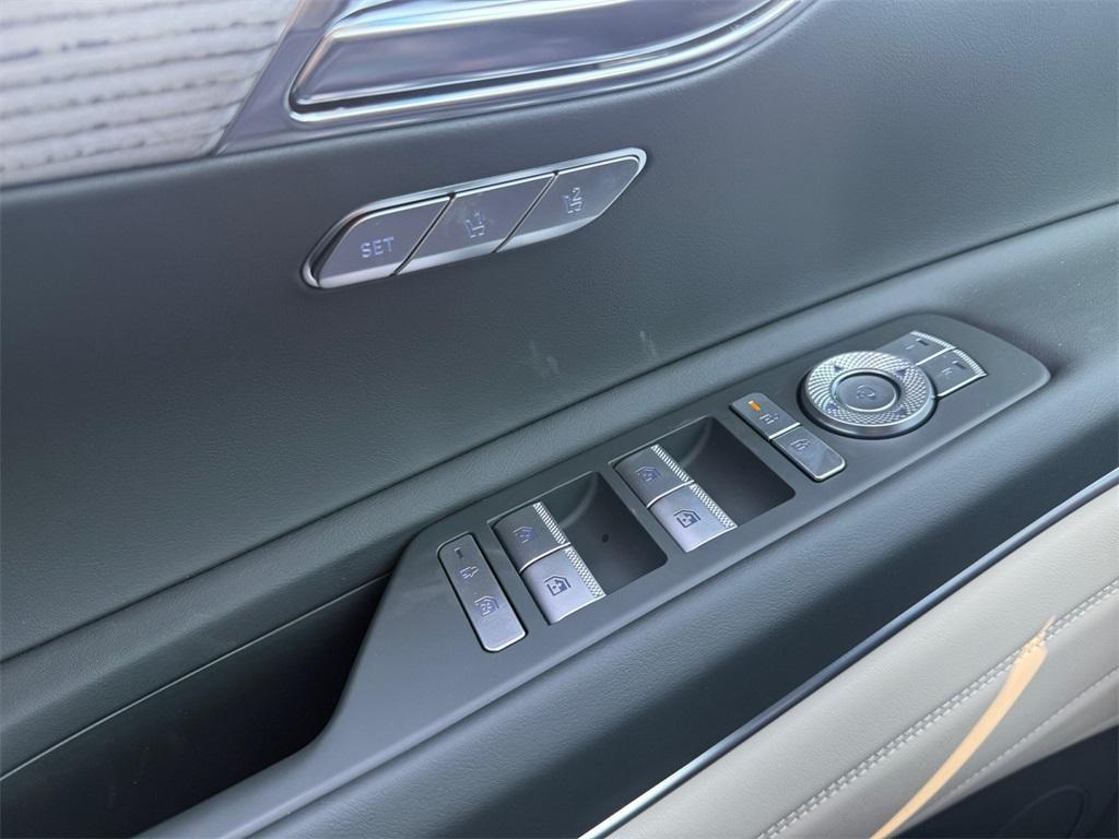 new 2025 Genesis GV80 car, priced at $65,020