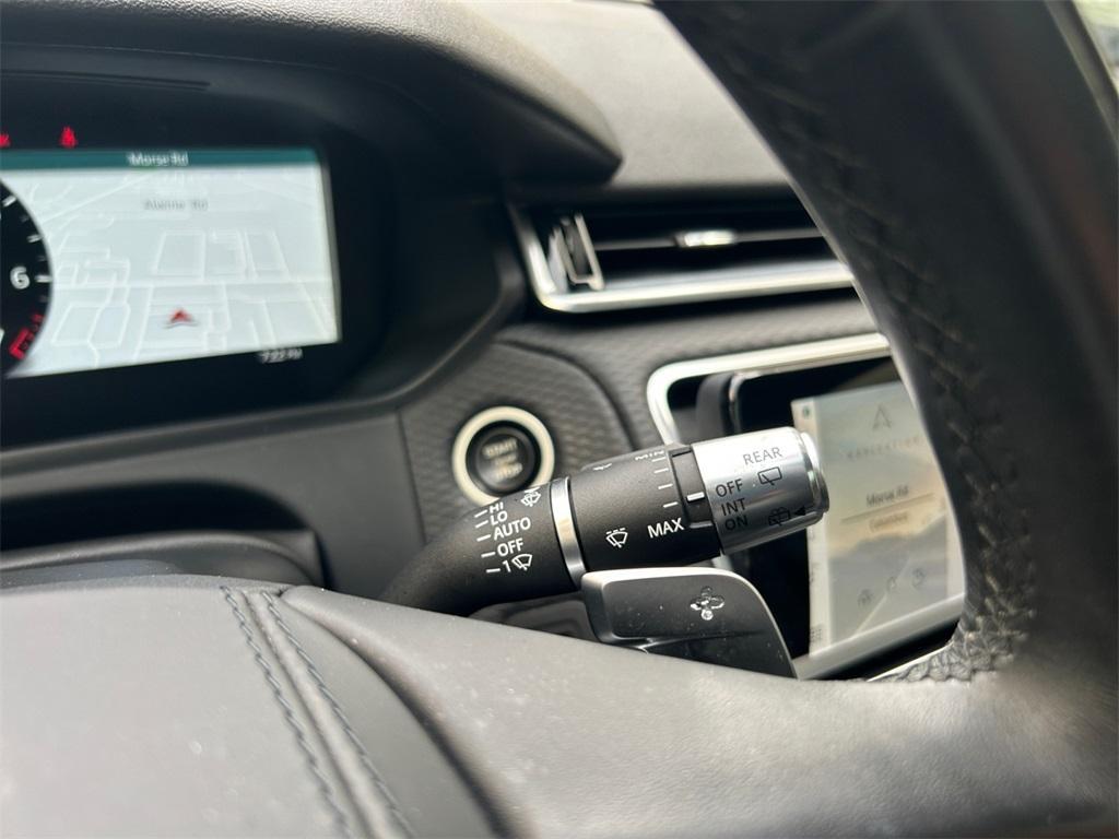 used 2021 Land Rover Range Rover Velar car, priced at $36,433