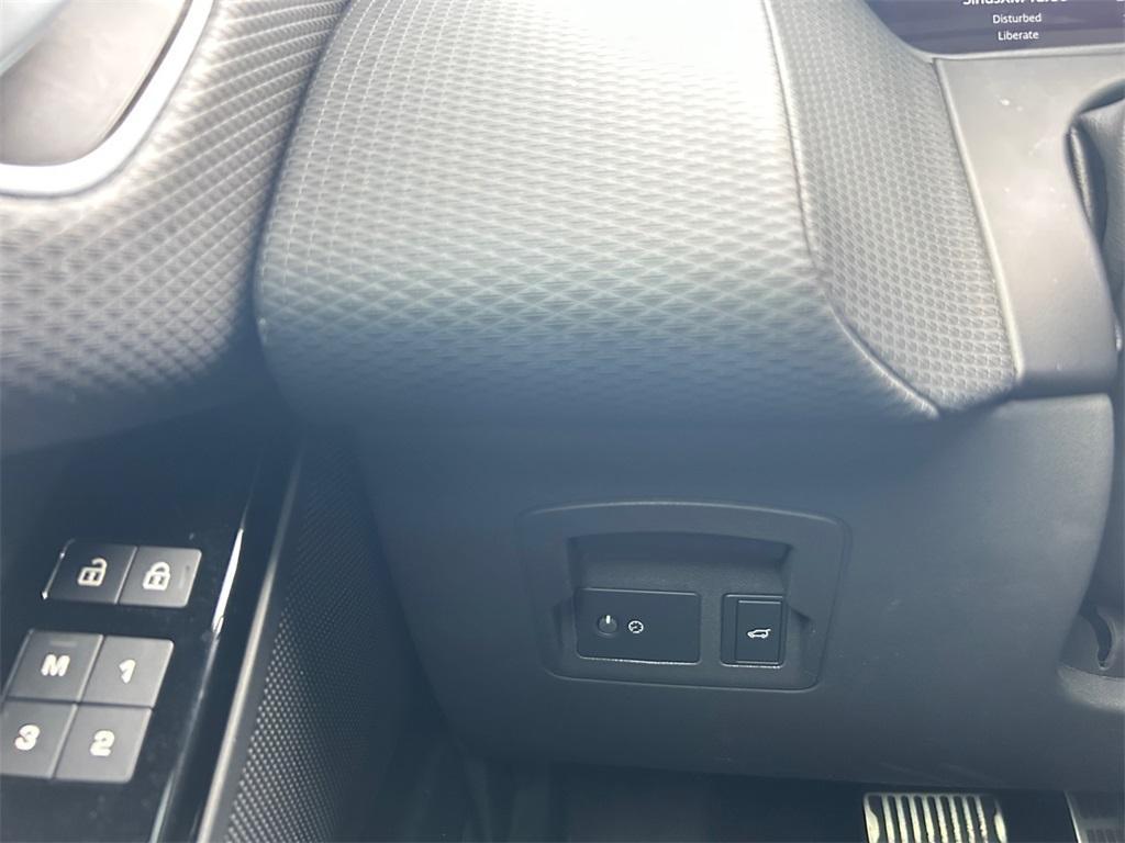 used 2021 Land Rover Range Rover Velar car, priced at $36,433