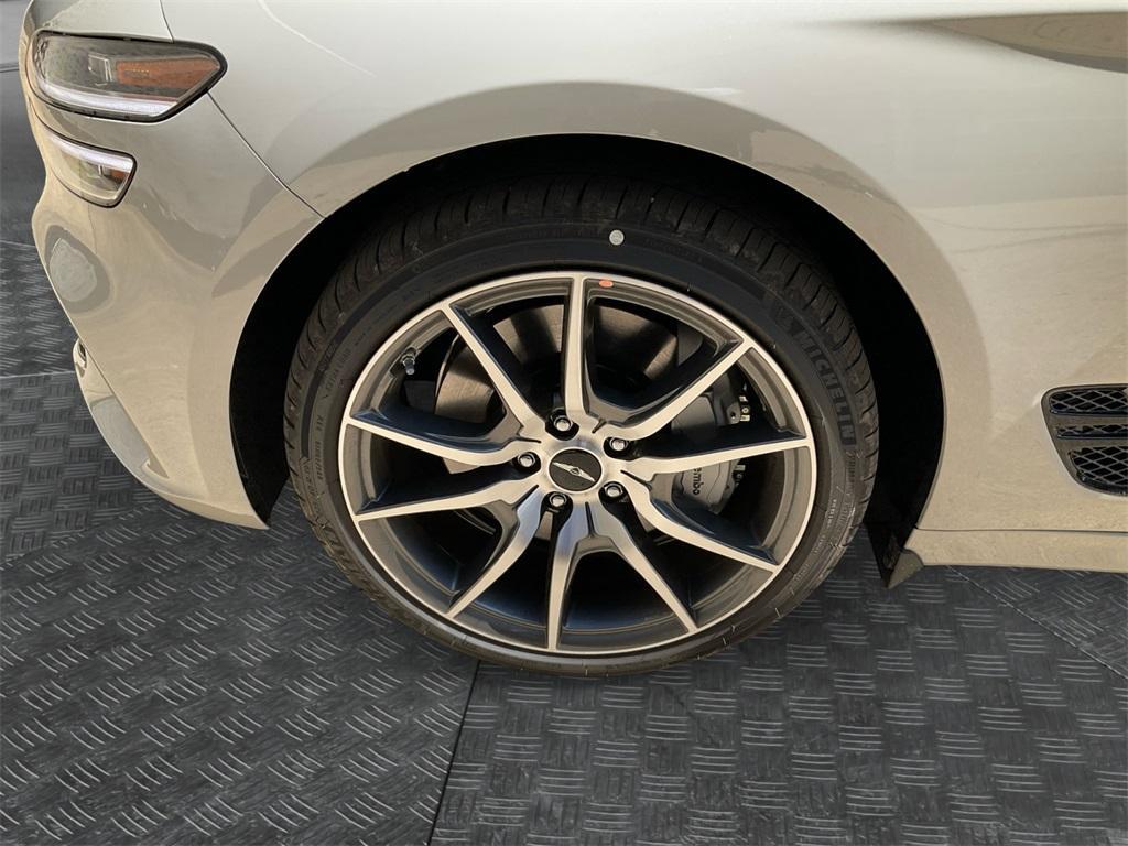 new 2026 Genesis GV70 car